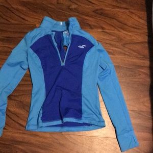 Hollister workout long sleeve cutout back
